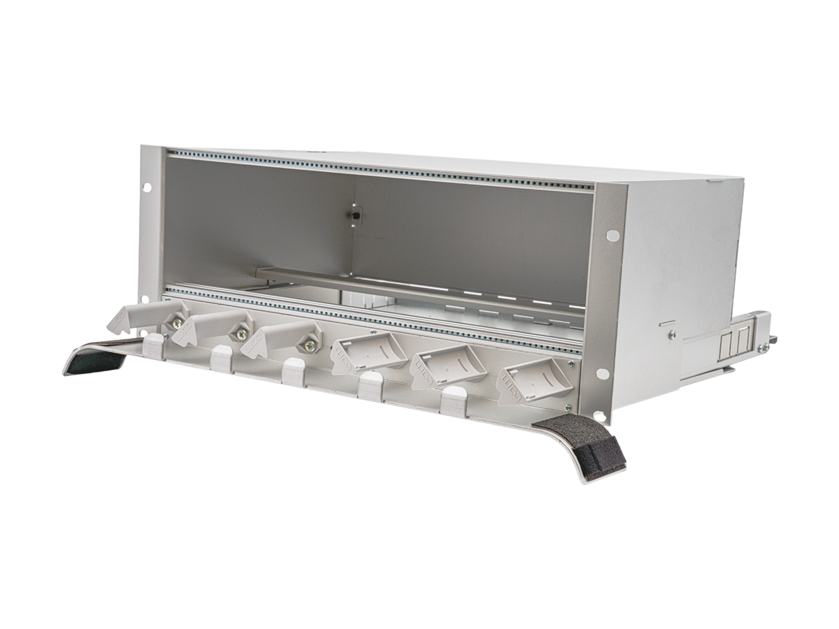 CCM châssis de support 4U 12x7TE ALU PRO